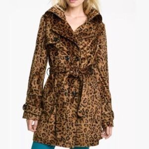 Betsey Johnson Leopard Print Faux Fur Trench Coat Small With Elephant Wallet